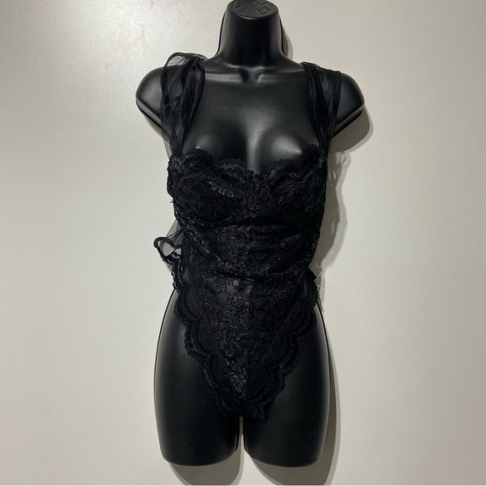 Fredericks of Hollywood Black Lace Bustier Cami Bodysuit Size Medium